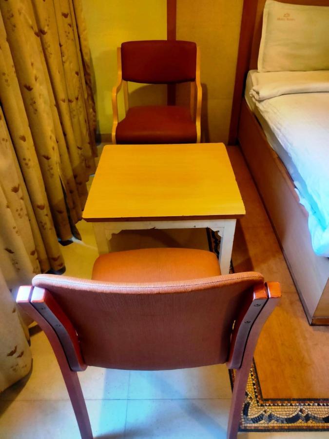 Hotel Roopa Mysore Εξωτερικό φωτογραφία