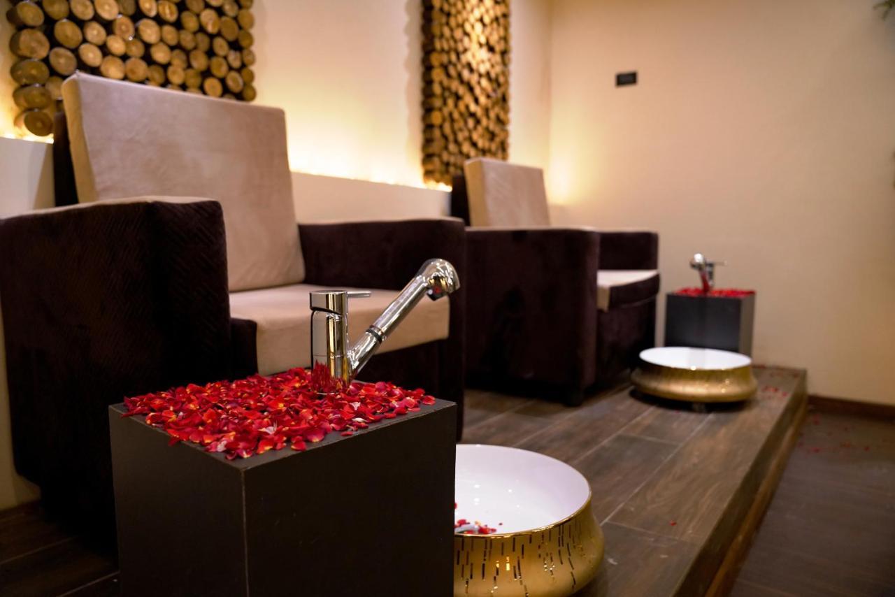 Hotel Roopa Mysore Εξωτερικό φωτογραφία