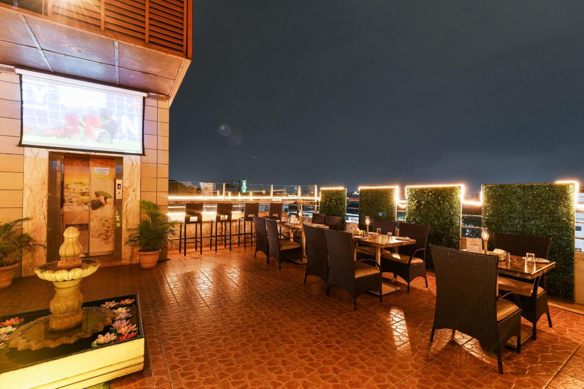 Hotel Roopa Mysore Εξωτερικό φωτογραφία