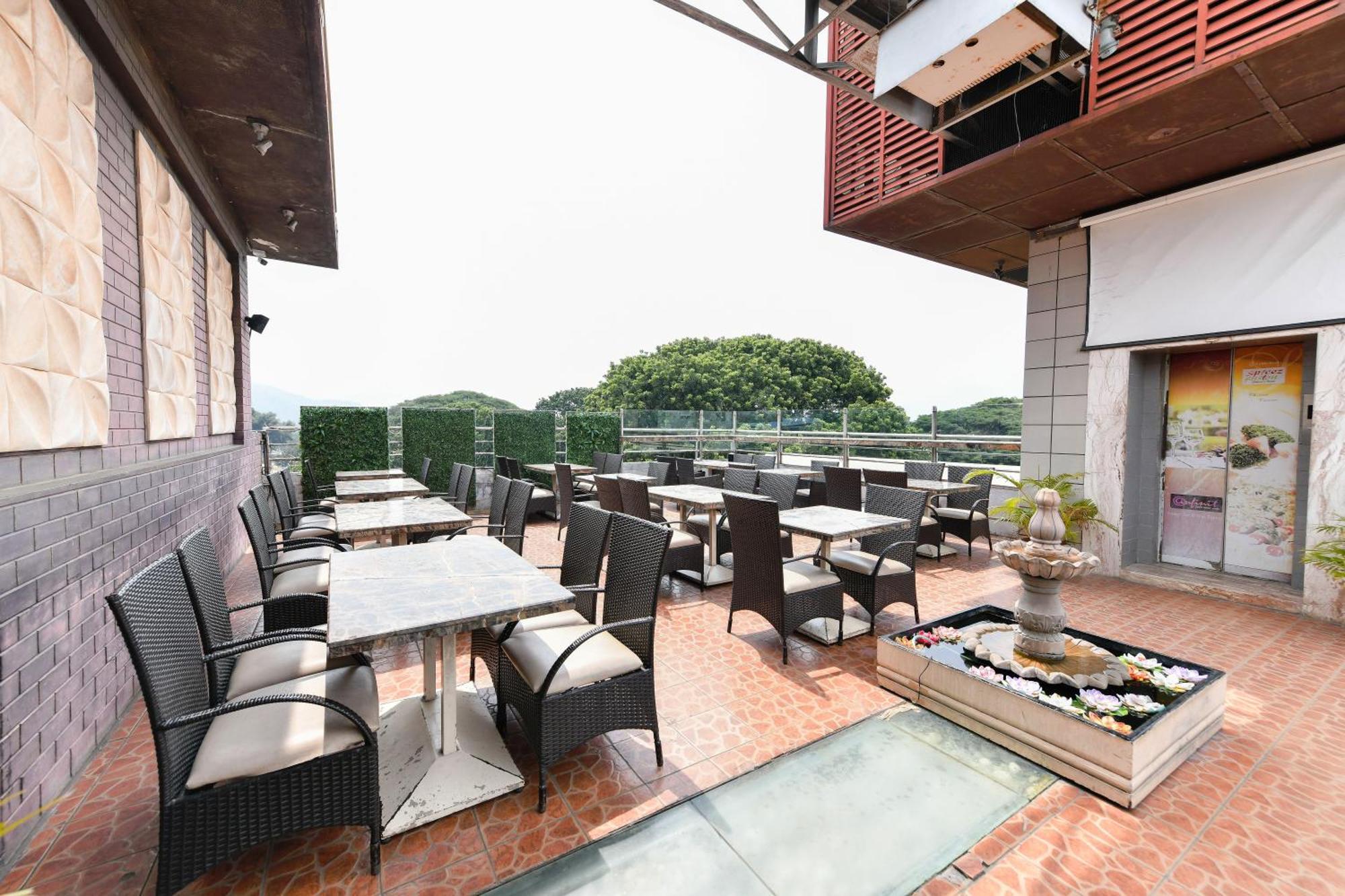 Hotel Roopa Mysore Εξωτερικό φωτογραφία