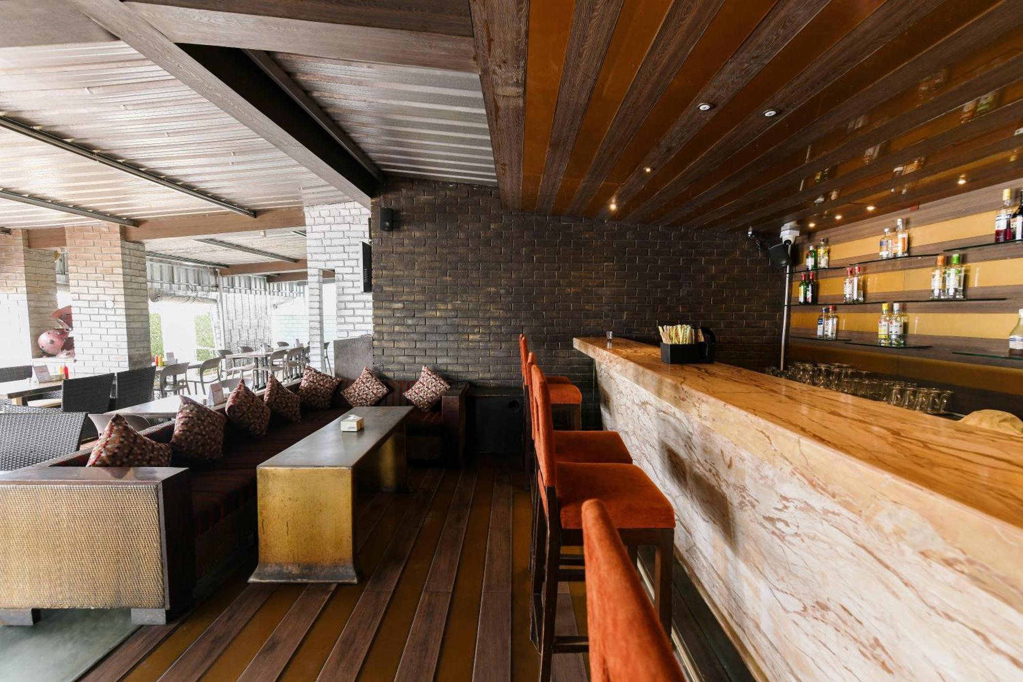 Hotel Roopa Mysore Εξωτερικό φωτογραφία